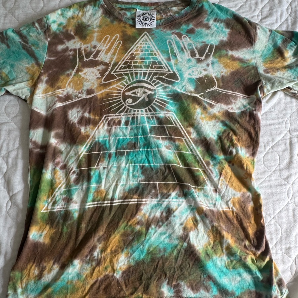 Tie-Dye Graphic - Illuminati Pyramids Men's Shirt